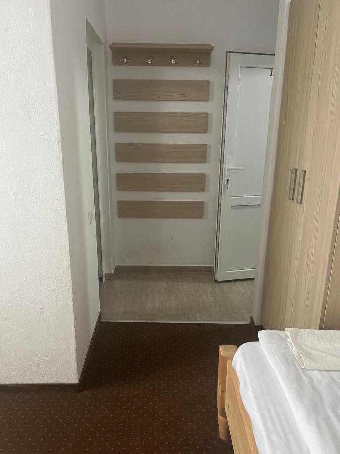 Pensiune Osanu Sibiu Exteriör bild