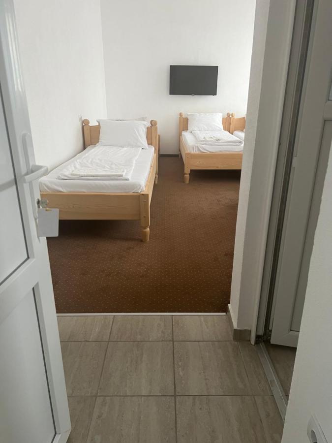 Pensiune Osanu Sibiu Exteriör bild
